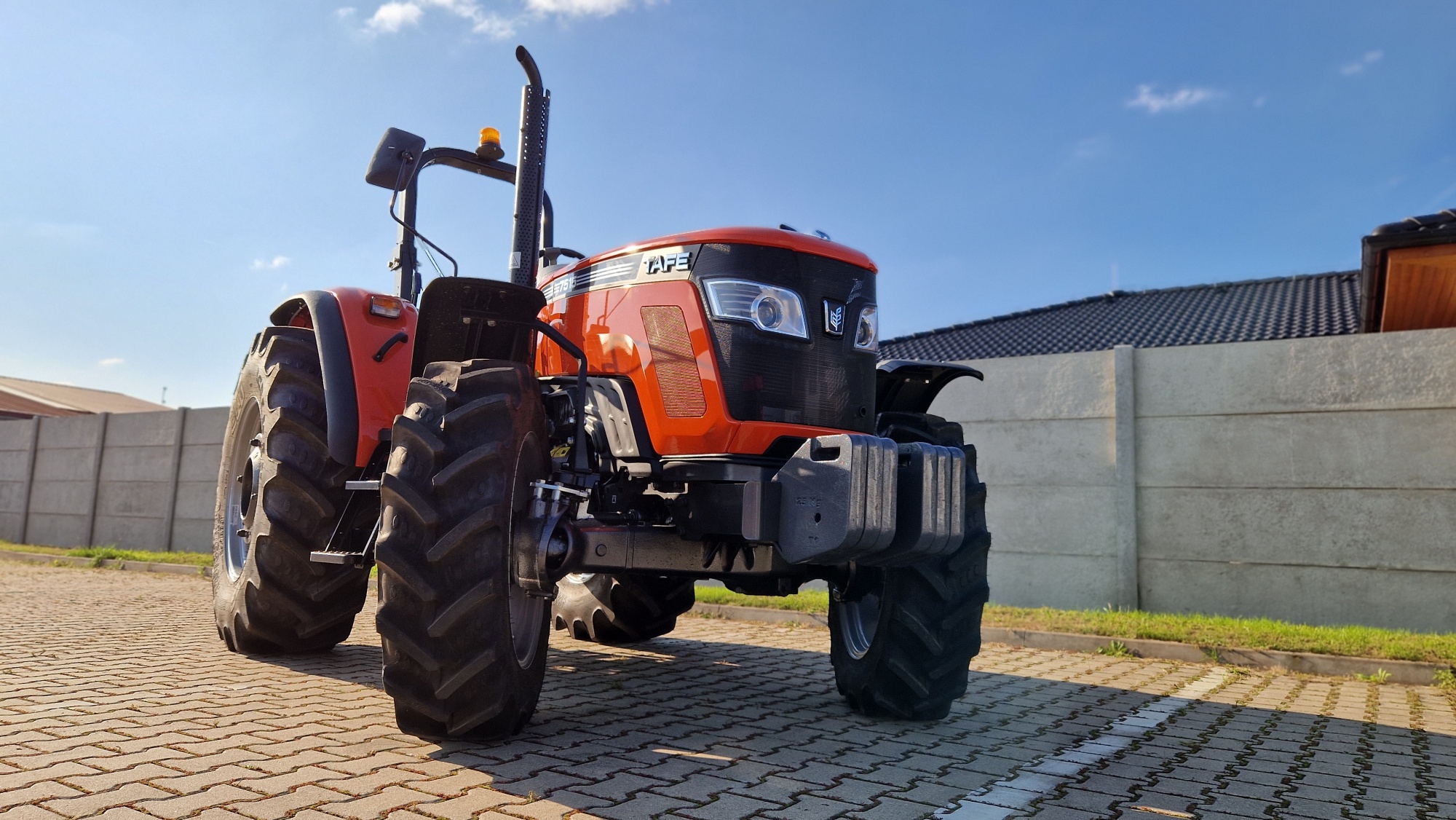 Představujeme novinku řady MAGNA 15 model TAFE 7515 ROPS