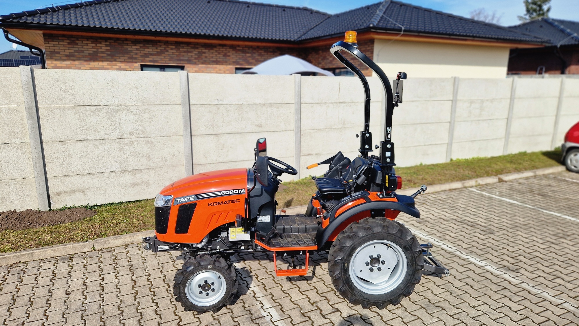 TAFE 6020 M